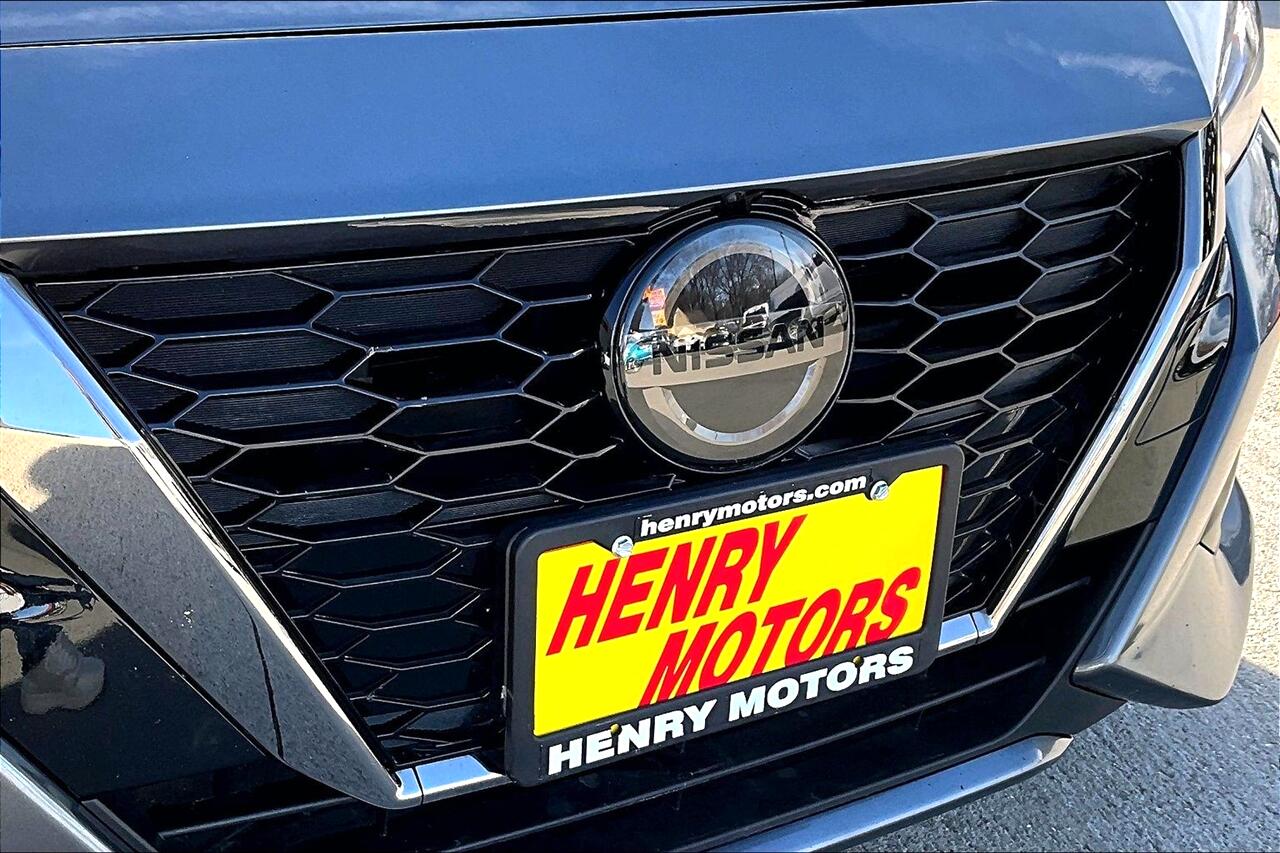 Nissan Sentra SR CVT 2022