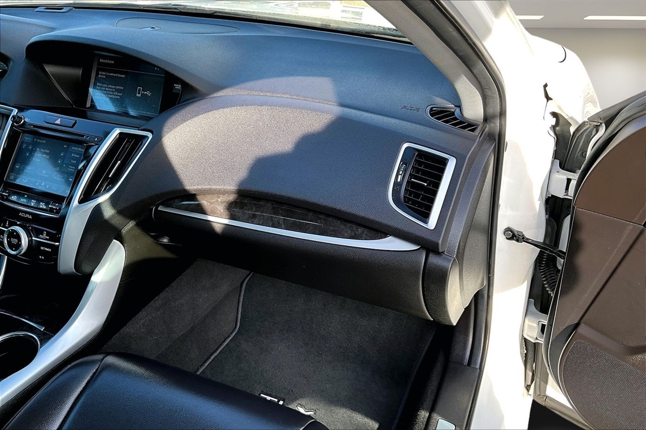 Acura TLX 2.4L FWD 2020