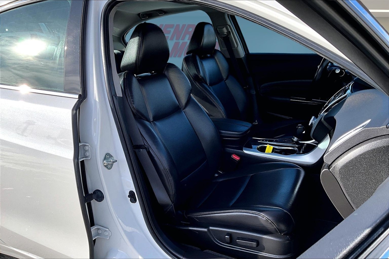 Acura TLX 2.4L FWD 2020