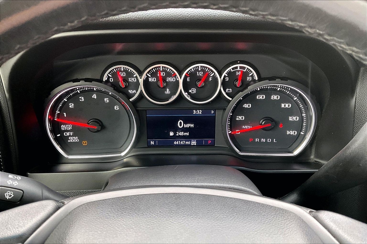 Chevrolet Silverado 1500 4WD Crew Cab 147" LT Trail Boss 2021