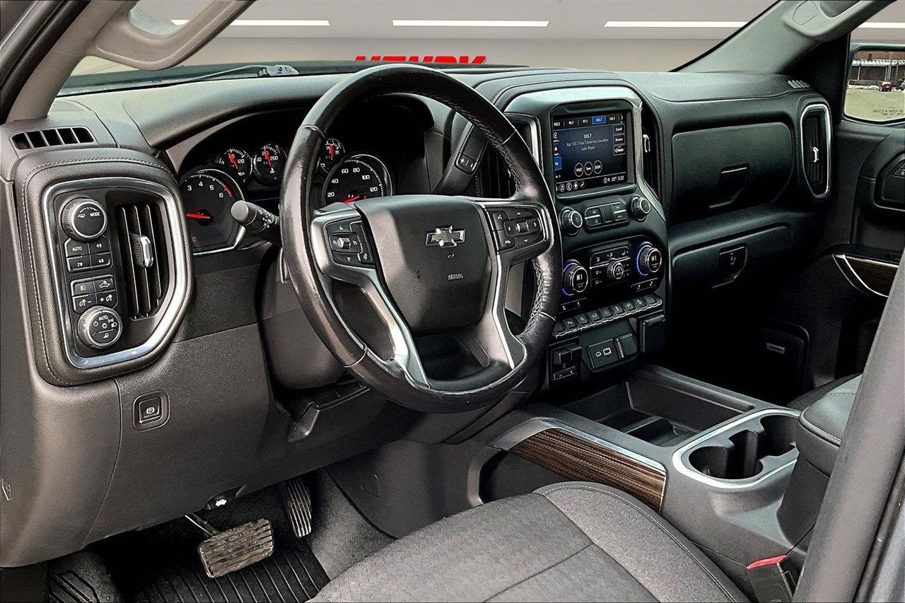 Chevrolet Silverado 1500 4WD Crew Cab 147" LT Trail Boss 2021