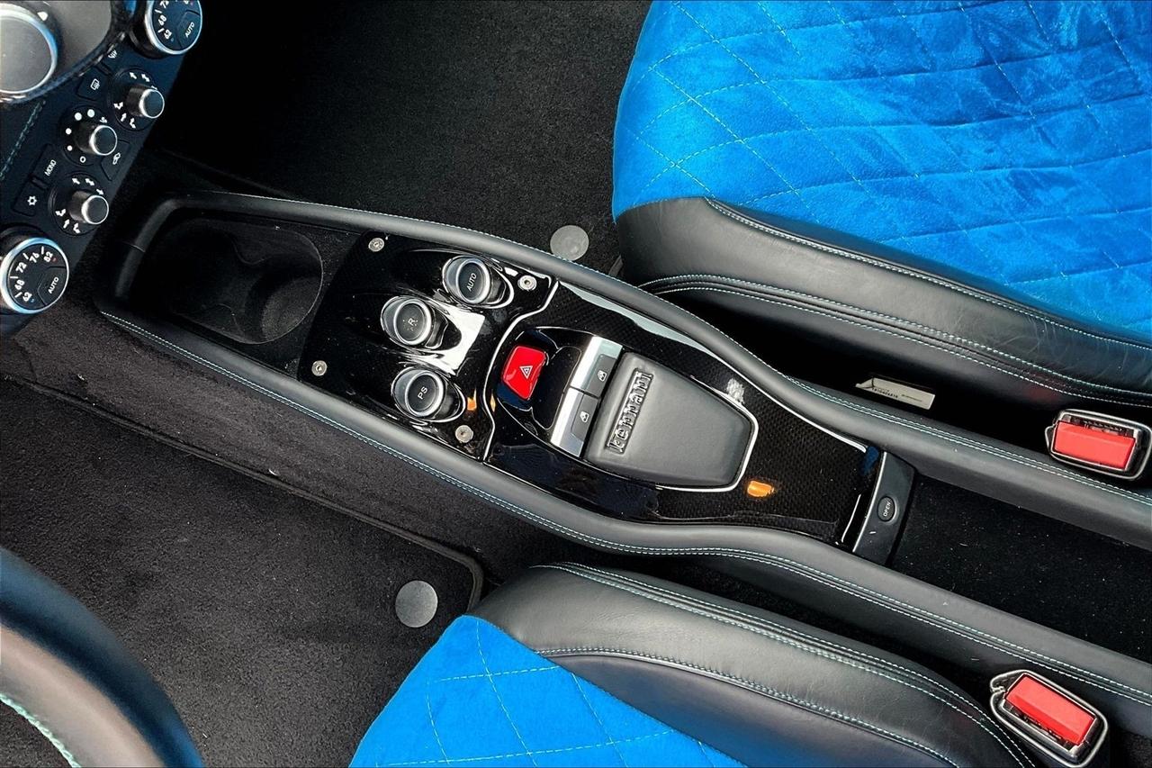 Ferrari 458 Italia  2015