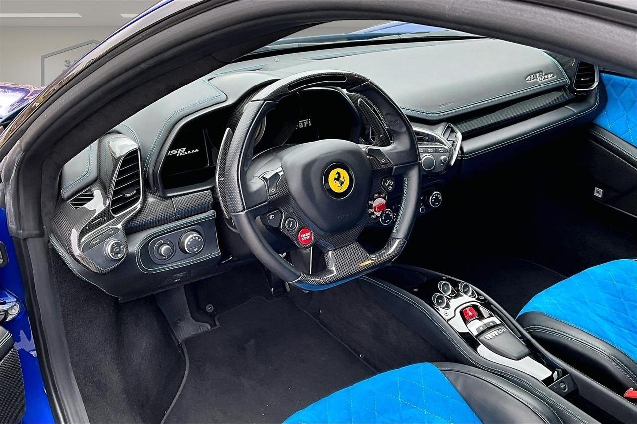 Ferrari 458 Italia  2015