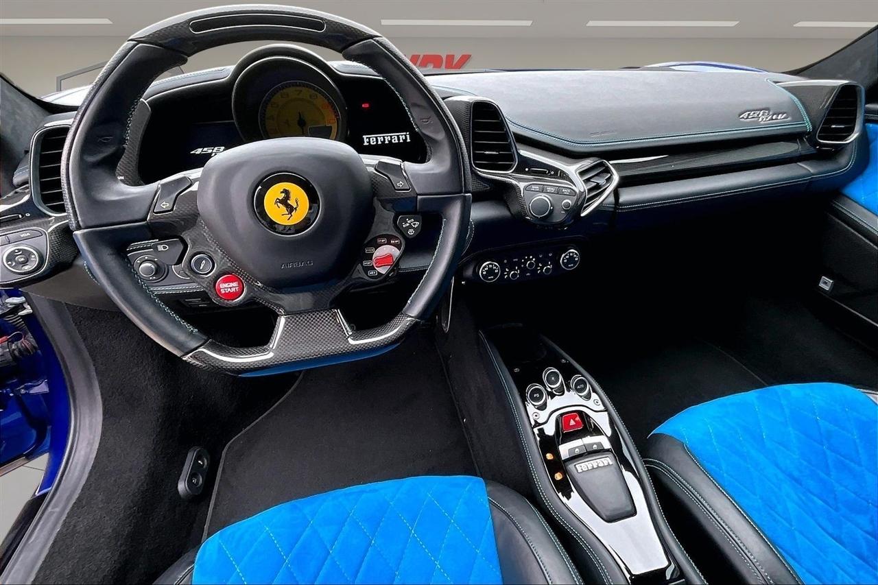 Ferrari 458 Italia  2015