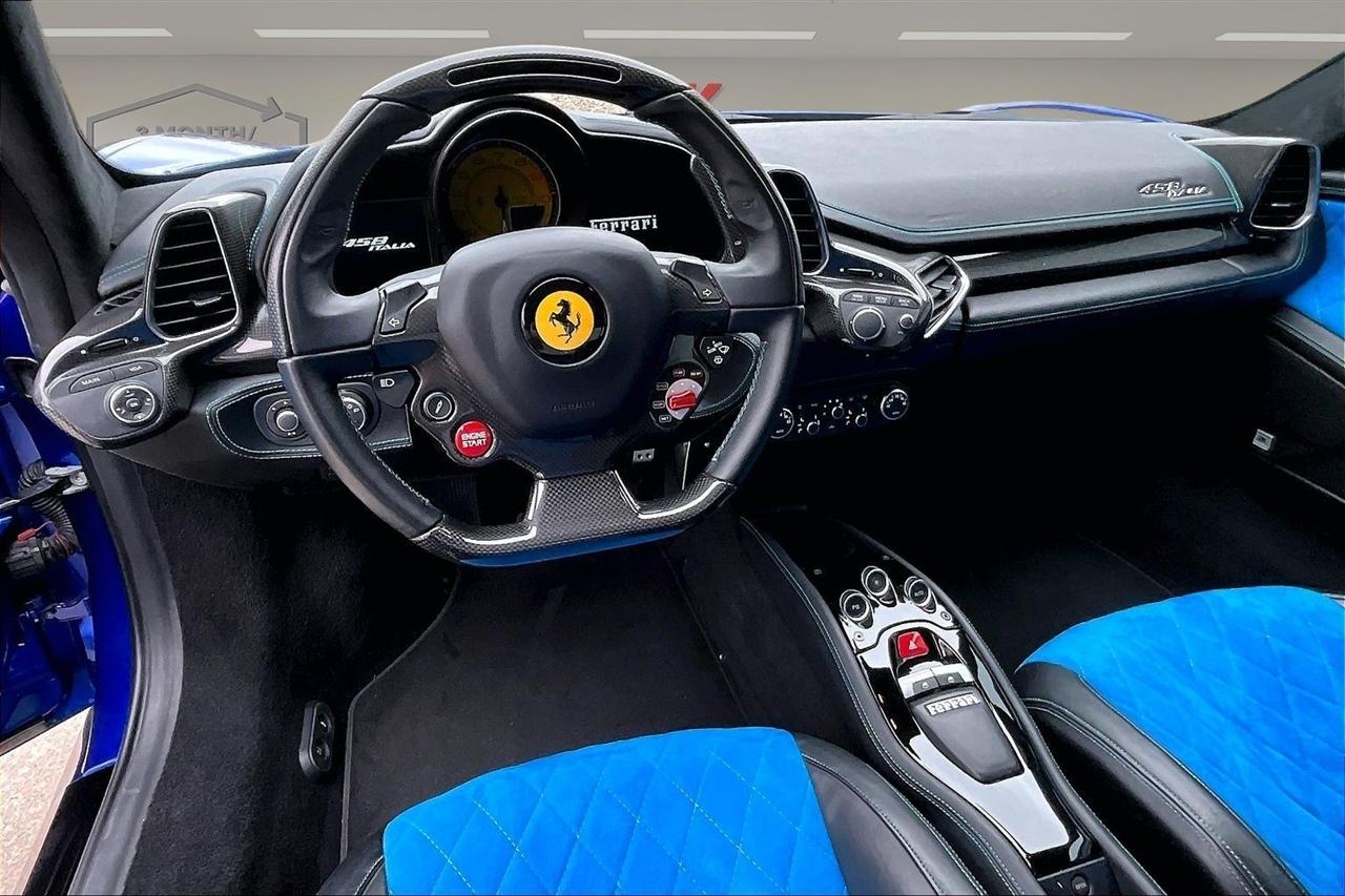 Ferrari 458 Italia  2015