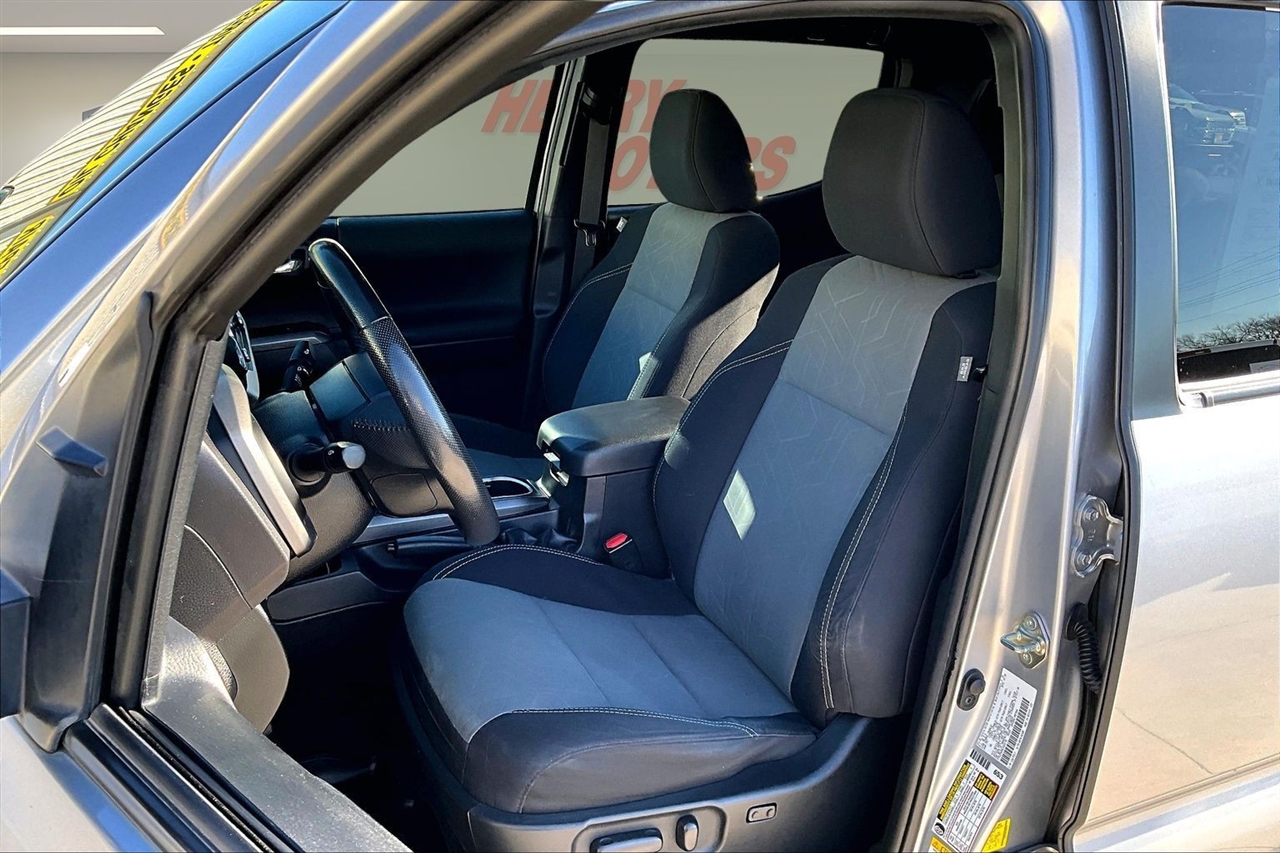 Toyota Tacoma 4WD TRD Sport Double Cab 5' Bed AT (Natl) 2020