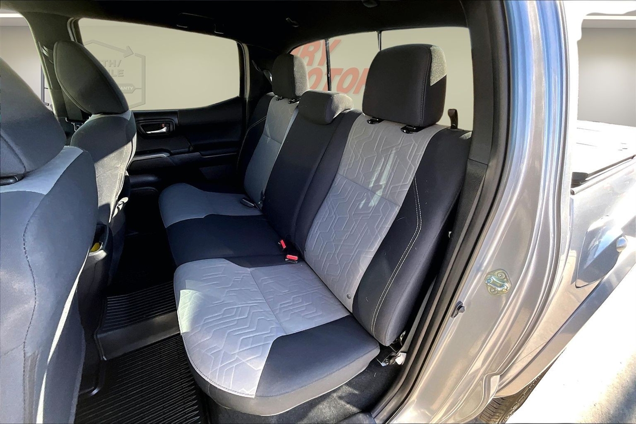 Toyota Tacoma 4WD TRD Sport Double Cab 5' Bed AT (Natl) 2020