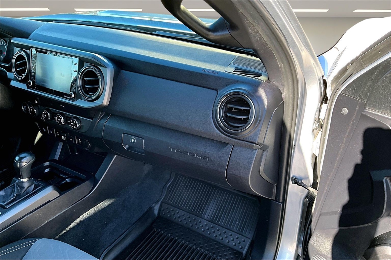 Toyota Tacoma 4WD TRD Sport Double Cab 5' Bed AT (Natl) 2020