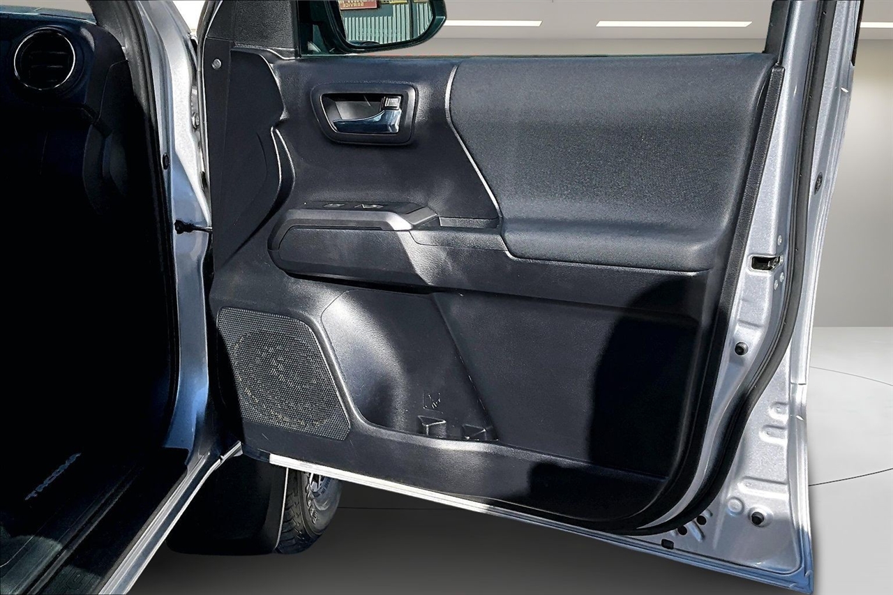 Toyota Tacoma 4WD TRD Sport Double Cab 5' Bed AT (Natl) 2020