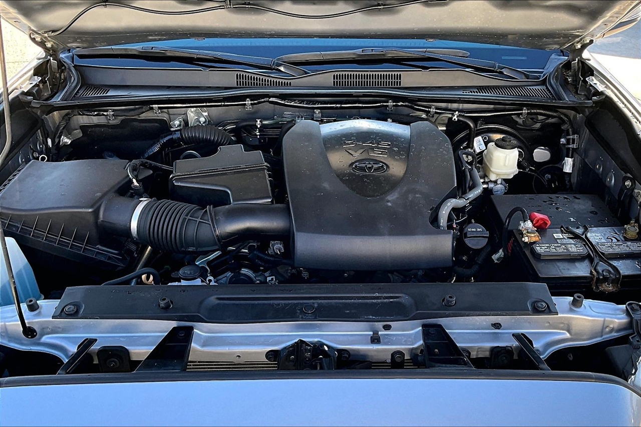 Toyota Tacoma 4WD TRD Sport Double Cab 5' Bed AT (Natl) 2020