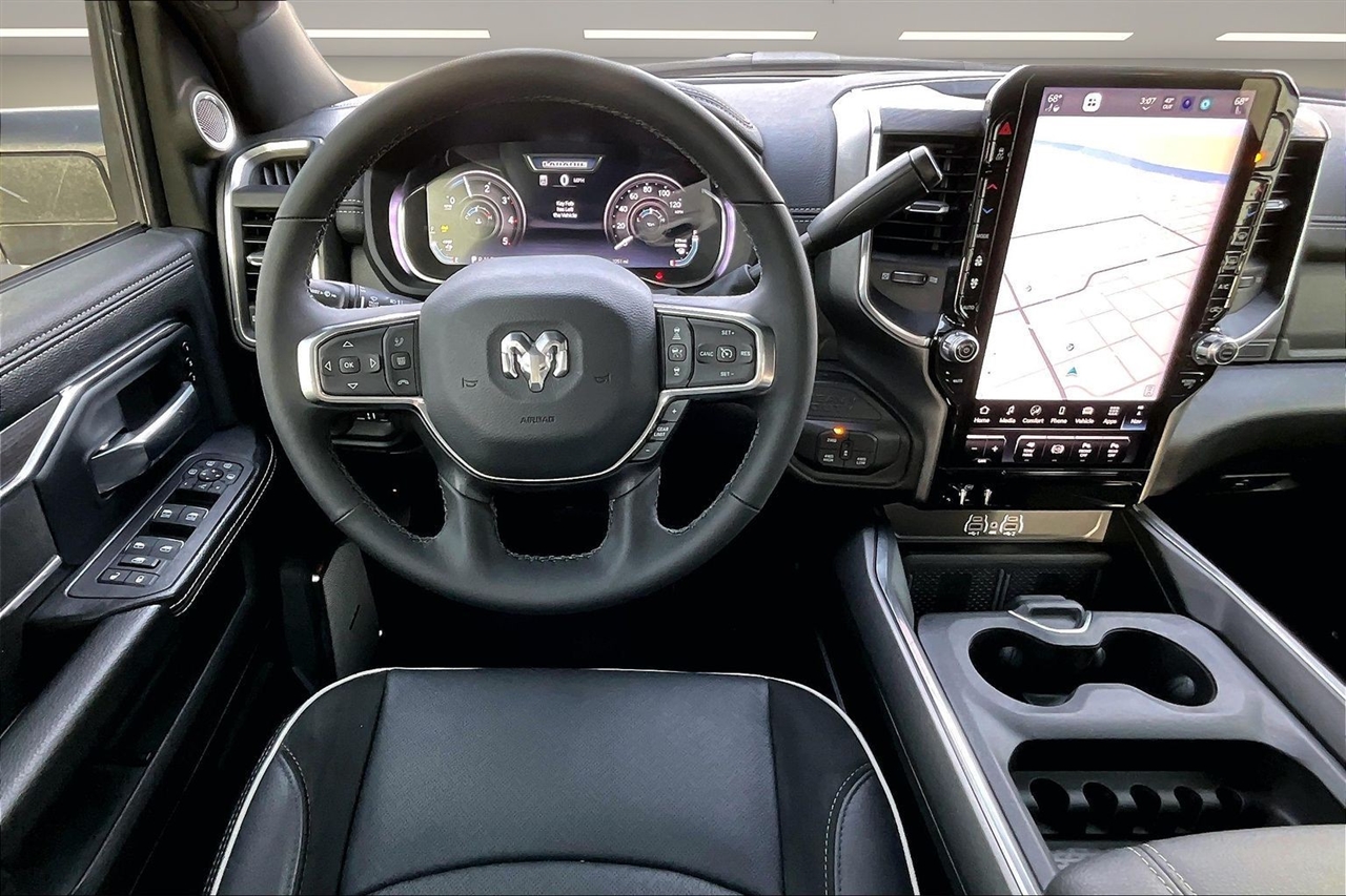 RAM 3500 Laramie 4x4 Mega Cab 6'4" Box 2025