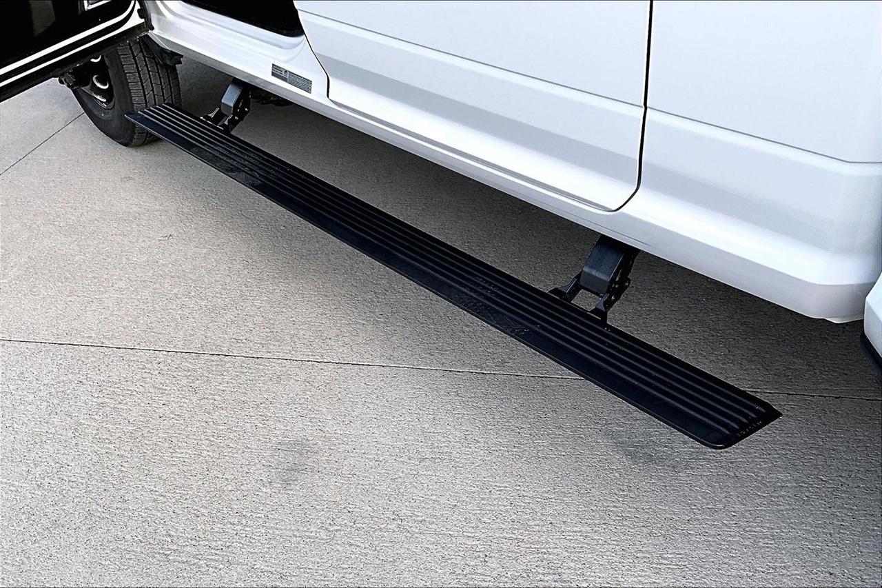 RAM 3500 Laramie 4x4 Mega Cab 6'4" Box 2025