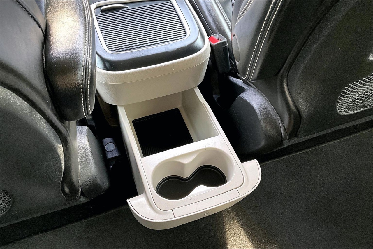 Chrysler Pacifica Touring L FWD 2023