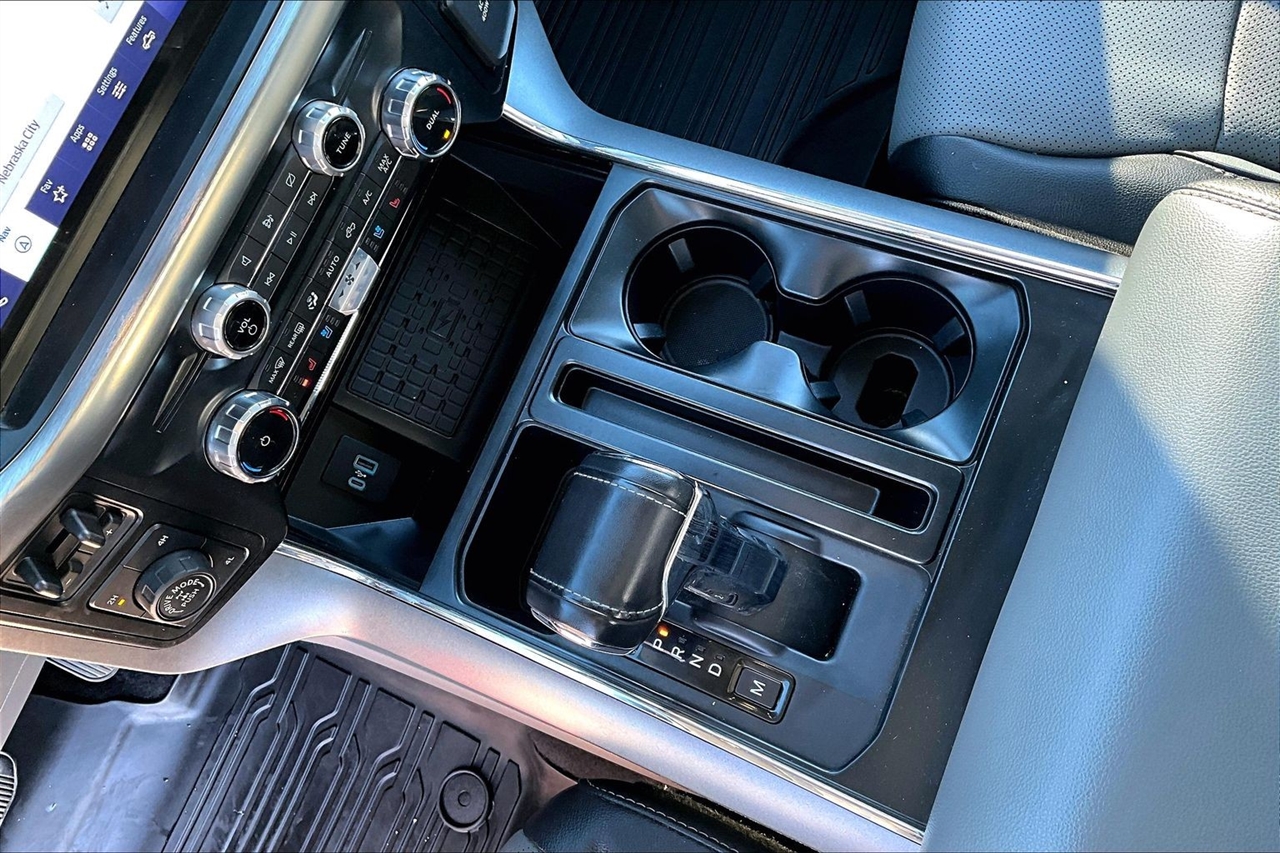 Ford F-150 Lariat SuperCrew 4WD 2023