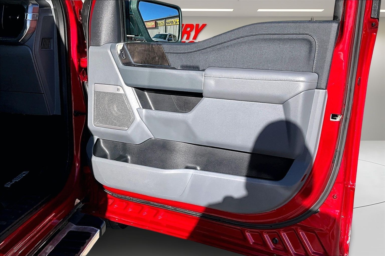 Ford F-150 Lariat SuperCrew 4WD 2023