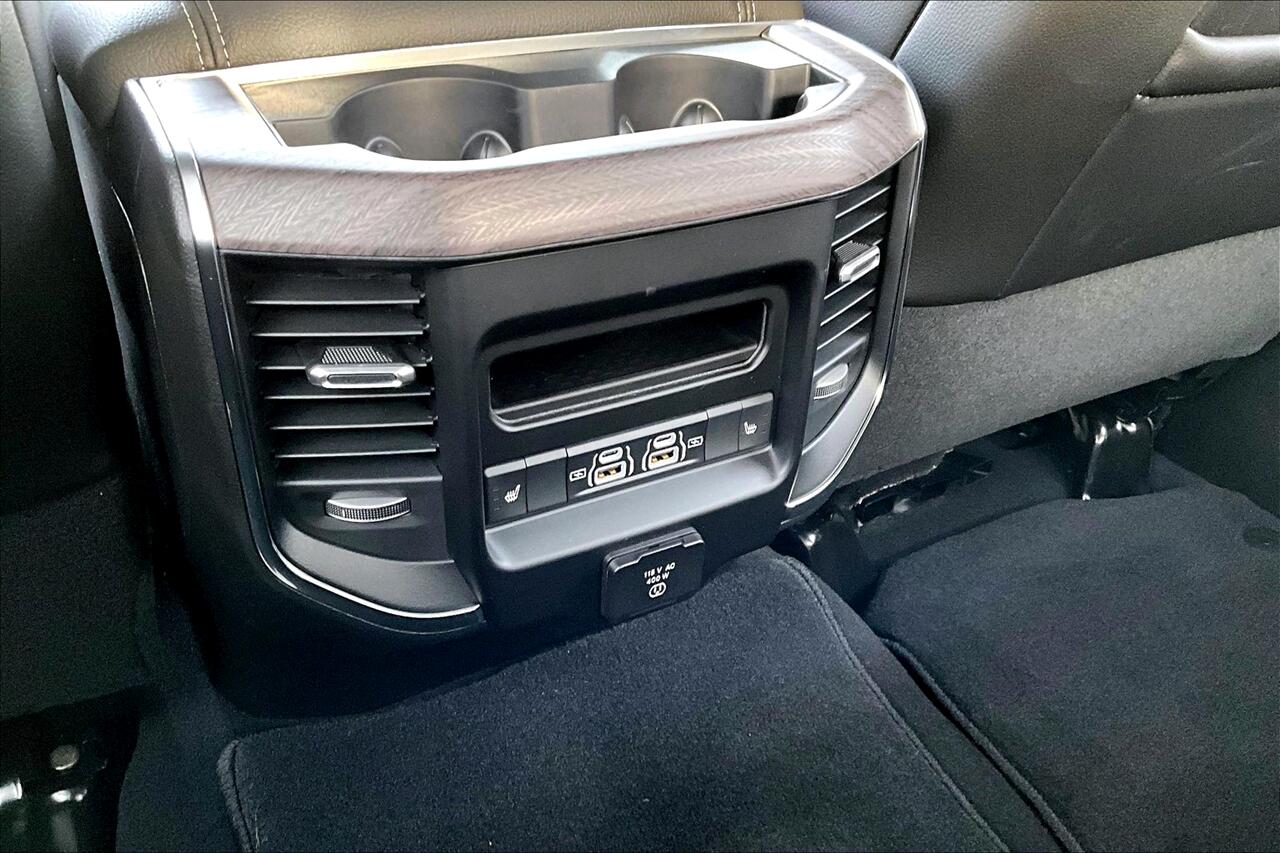 RAM 3500 Laramie 4x4 Mega Cab 6'4" Box 2025