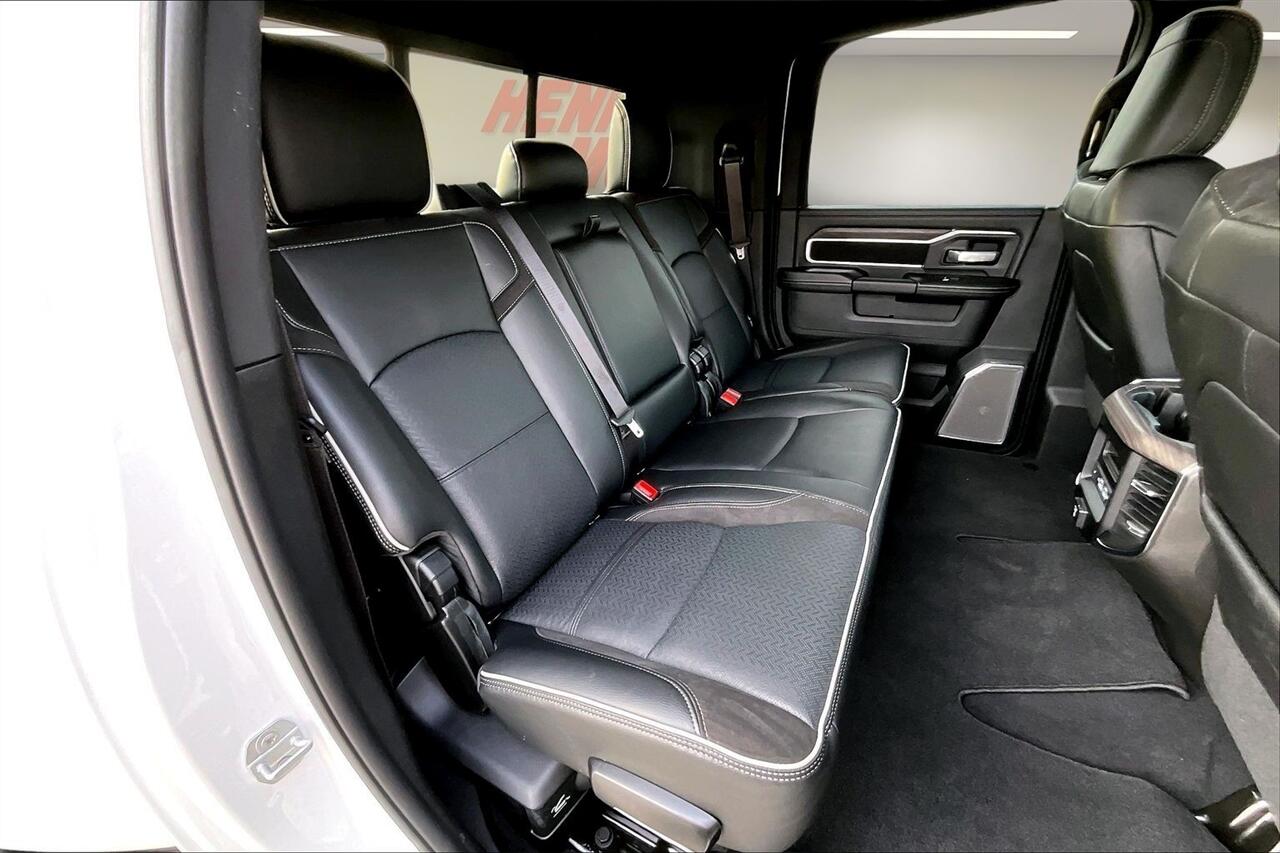 RAM 3500 Laramie 4x4 Mega Cab 6'4" Box 2025