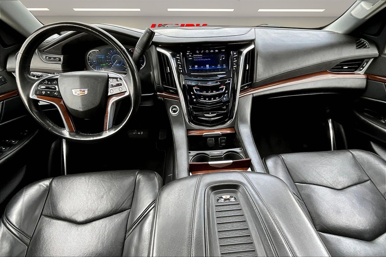 Cadillac Escalade ESV 4WD 4dr Luxury 2020