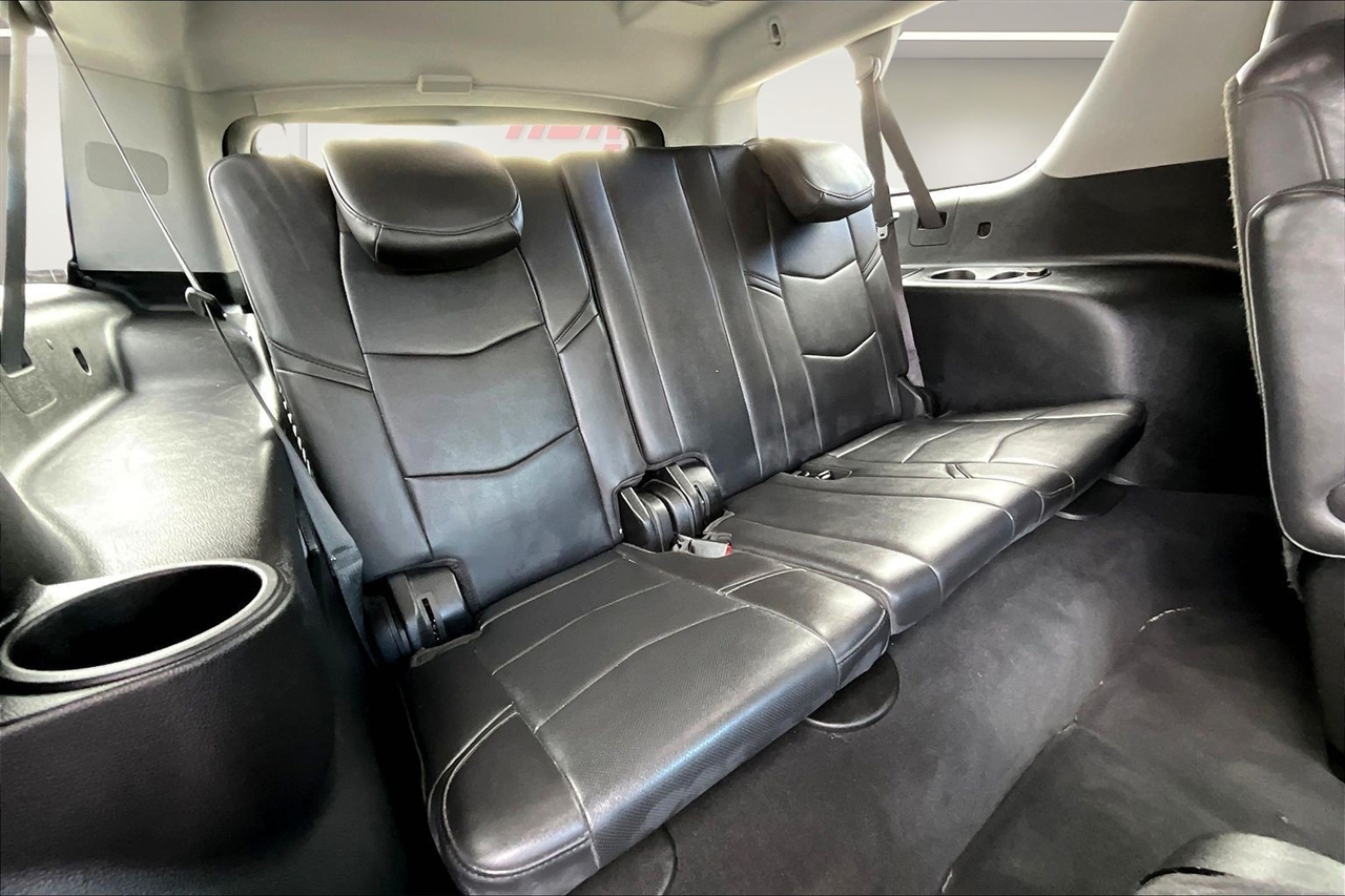 Cadillac Escalade ESV 4WD 4dr Luxury 2020