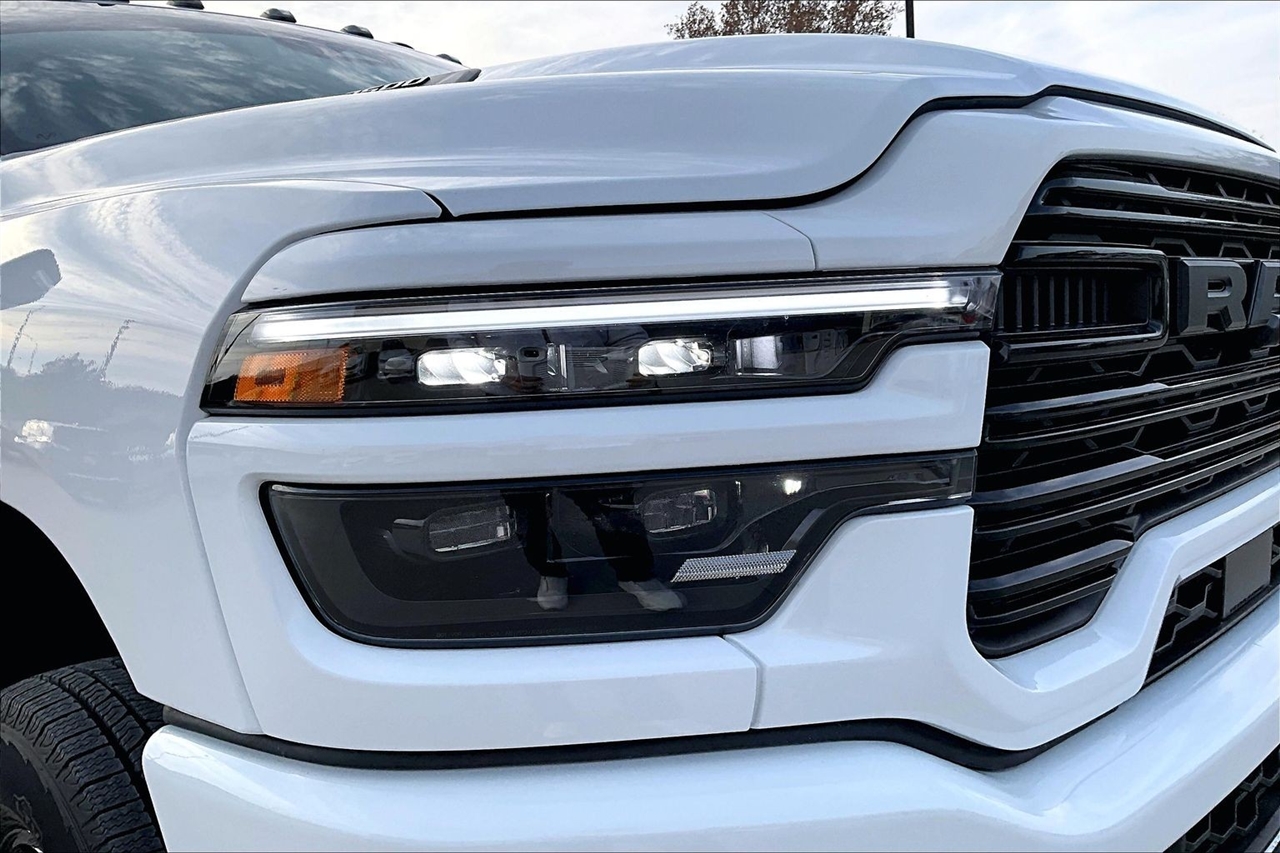 RAM 3500 Laramie 4x4 Mega Cab 6'4" Box 2025