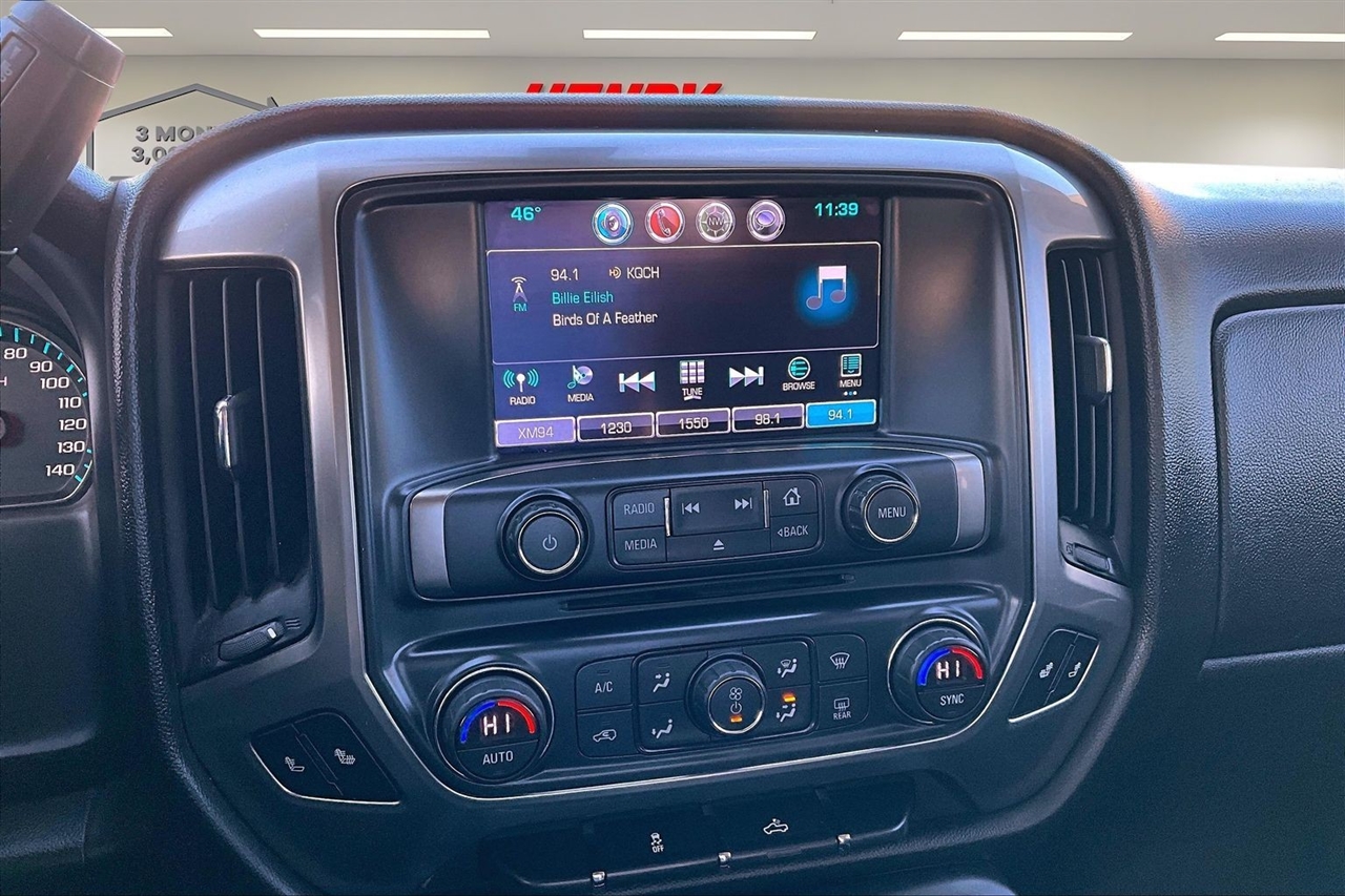 Chevrolet Silverado 1500 4WD Crew Cab 143.5" LT w/1LT 2017