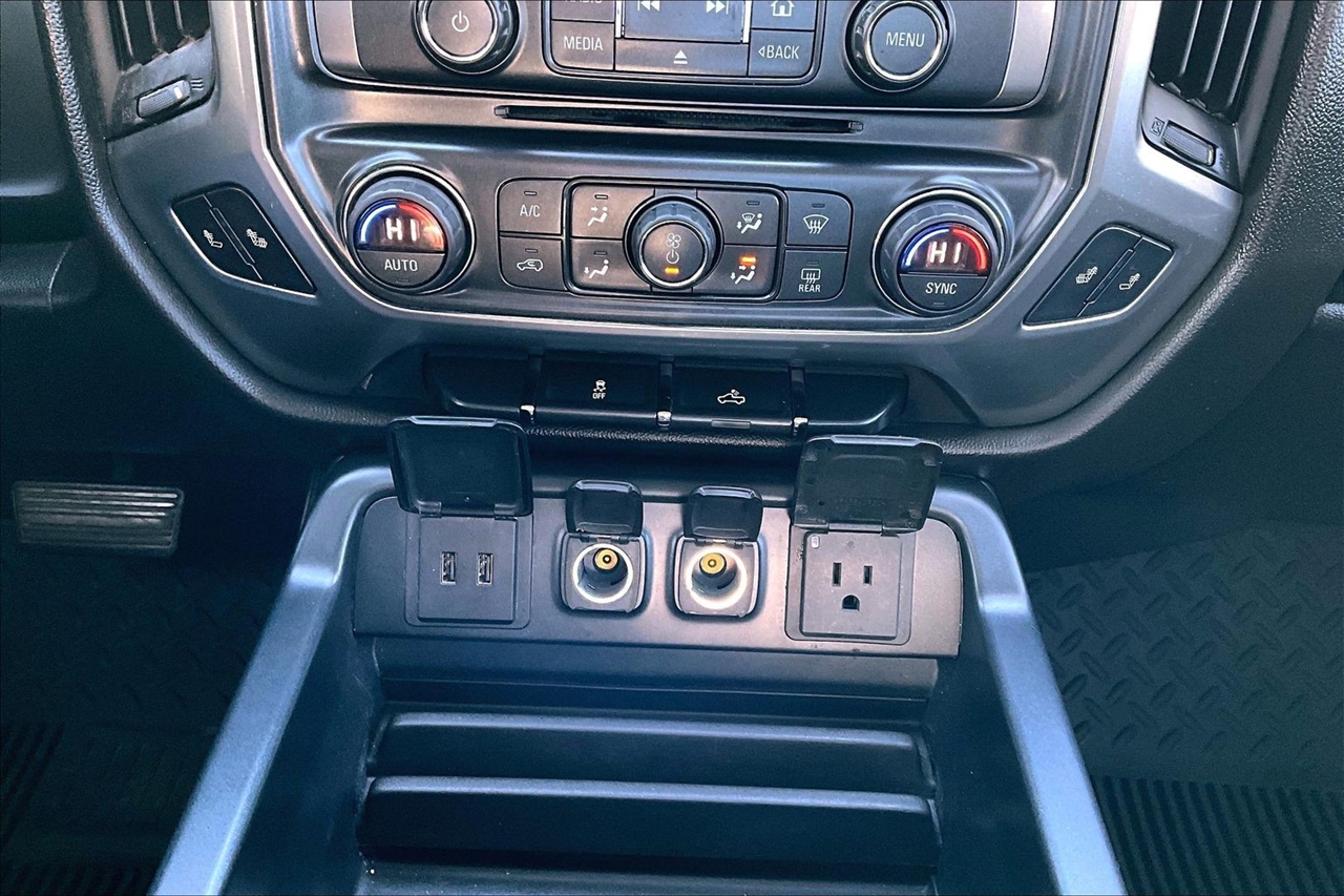 Chevrolet Silverado 1500 4WD Crew Cab 143.5" LT w/1LT 2017