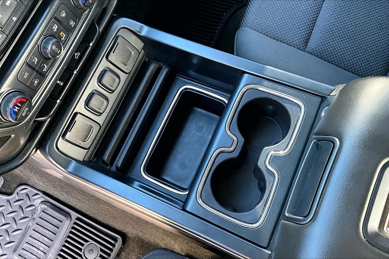 Chevrolet Silverado 1500 4WD Crew Cab 143.5" LT w/1LT 2017