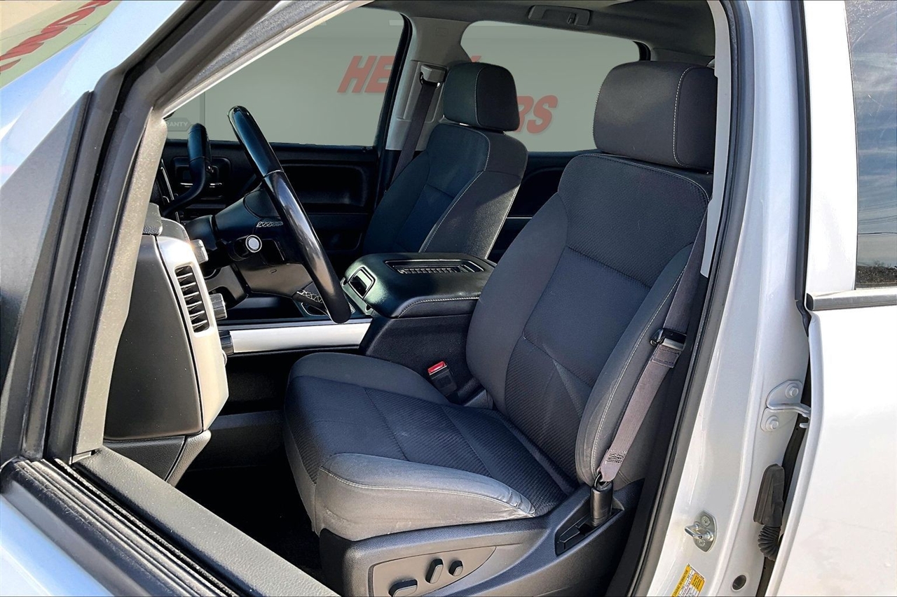 Chevrolet Silverado 1500 4WD Crew Cab 143.5" LT w/1LT 2017