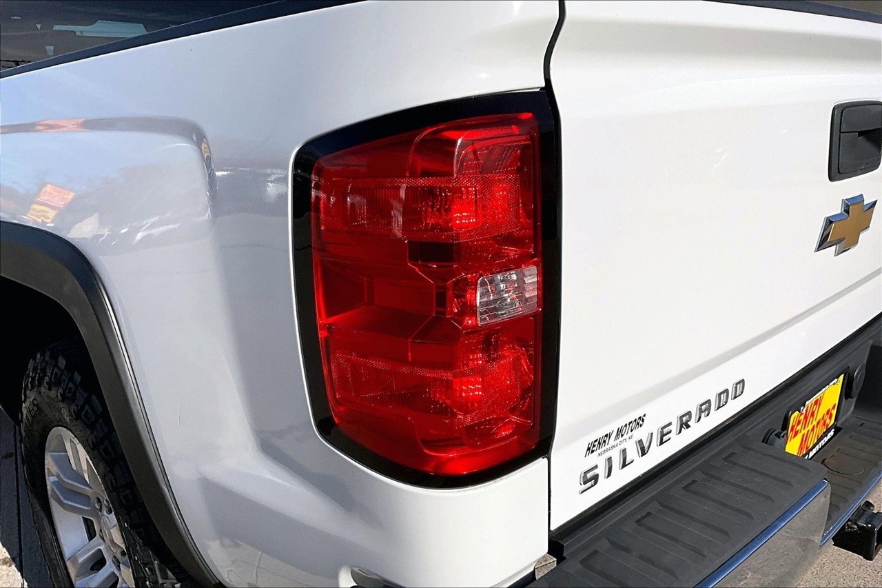 Chevrolet Silverado 1500 4WD Crew Cab 143.5" LT w/1LT 2017