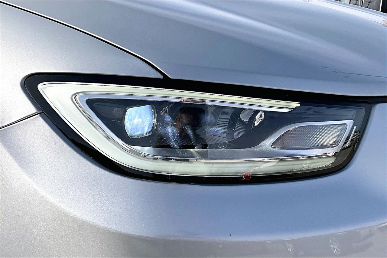 Chrysler Pacifica Touring L FWD 2024