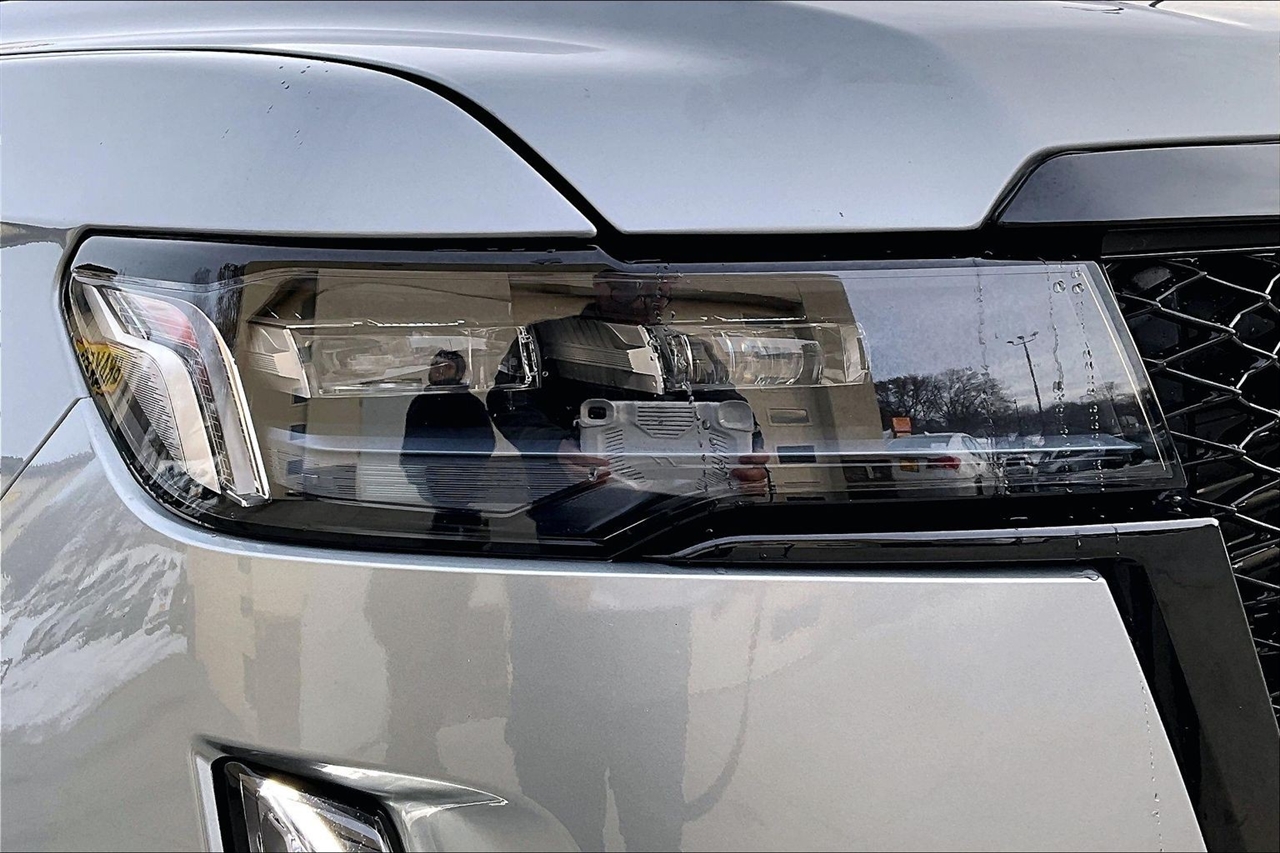 Cadillac Escalade 4WD 4dr Sport 2023