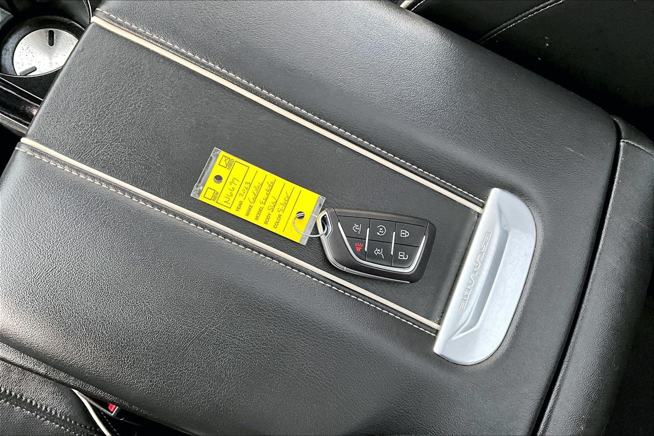 Cadillac Escalade 4WD 4dr Sport 2023