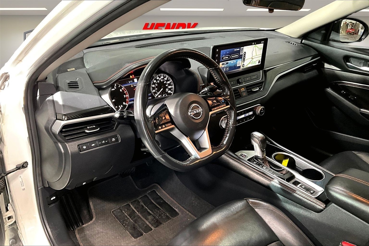 Nissan Altima 2.0 SR Sedan 2023