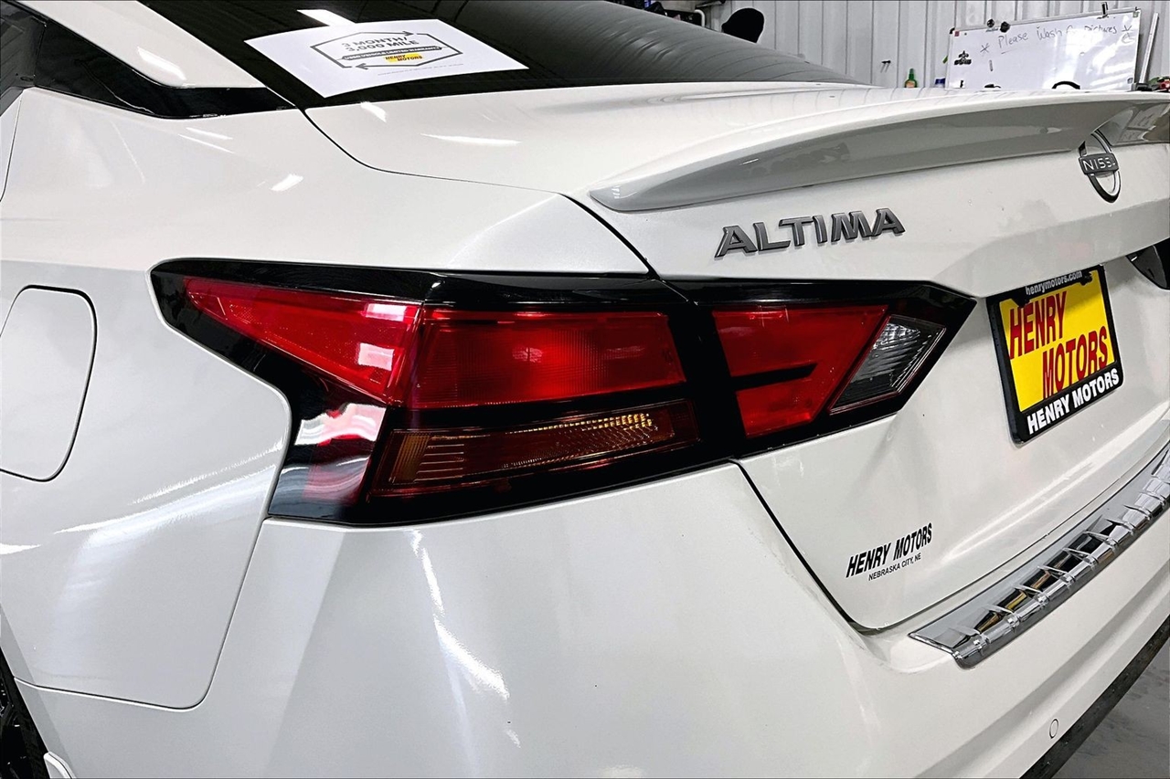 Nissan Altima 2.0 SR Sedan 2023