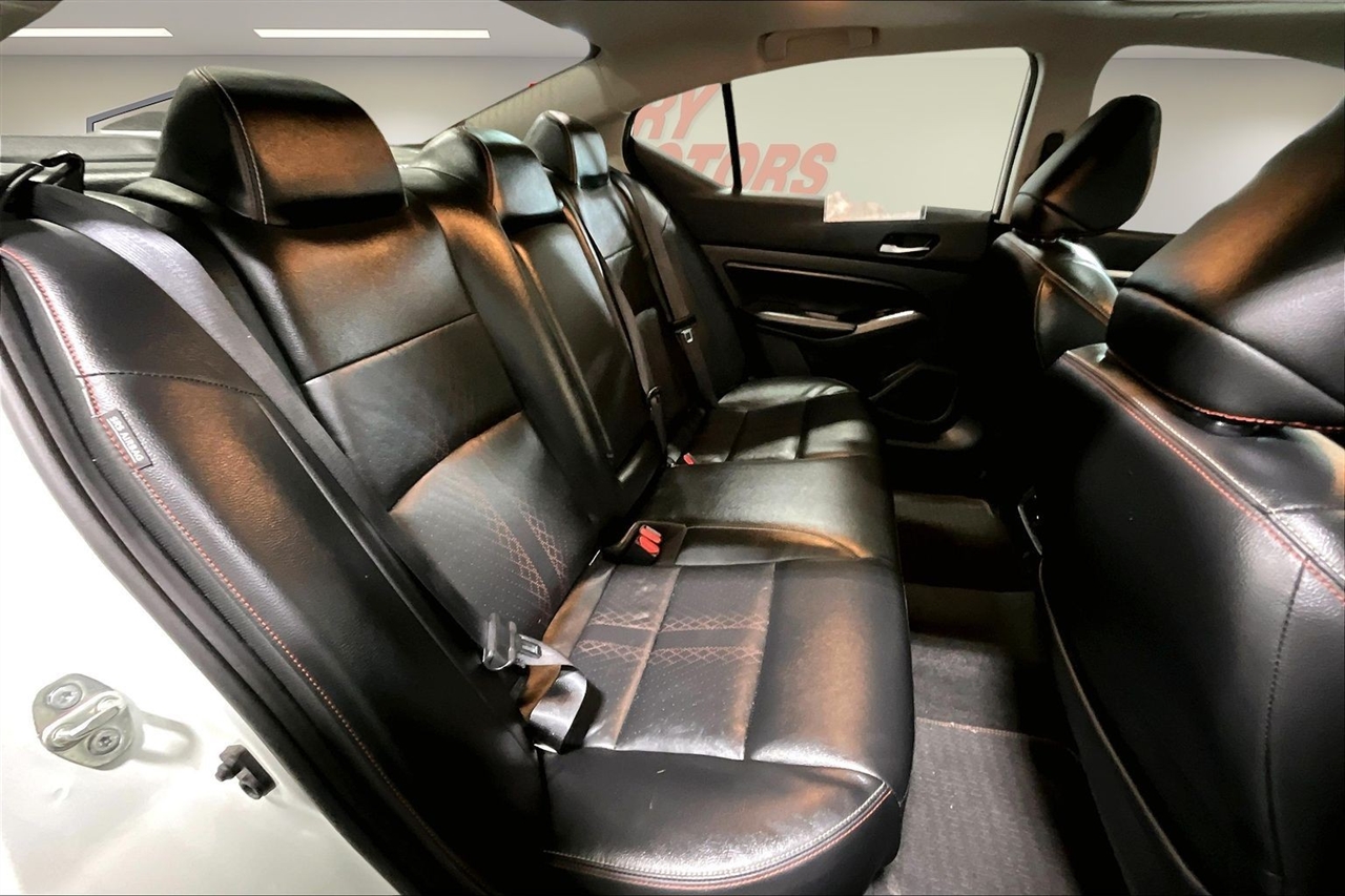 Nissan Altima 2.0 SR Sedan 2023