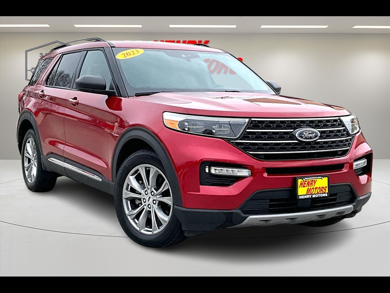 2023 Ford Explorer XLT 4WD
