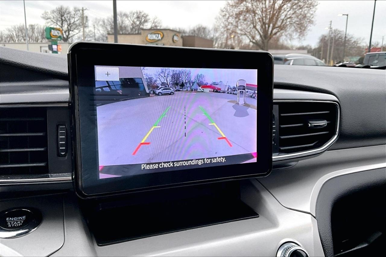 Ford Explorer XLT 4WD 2023