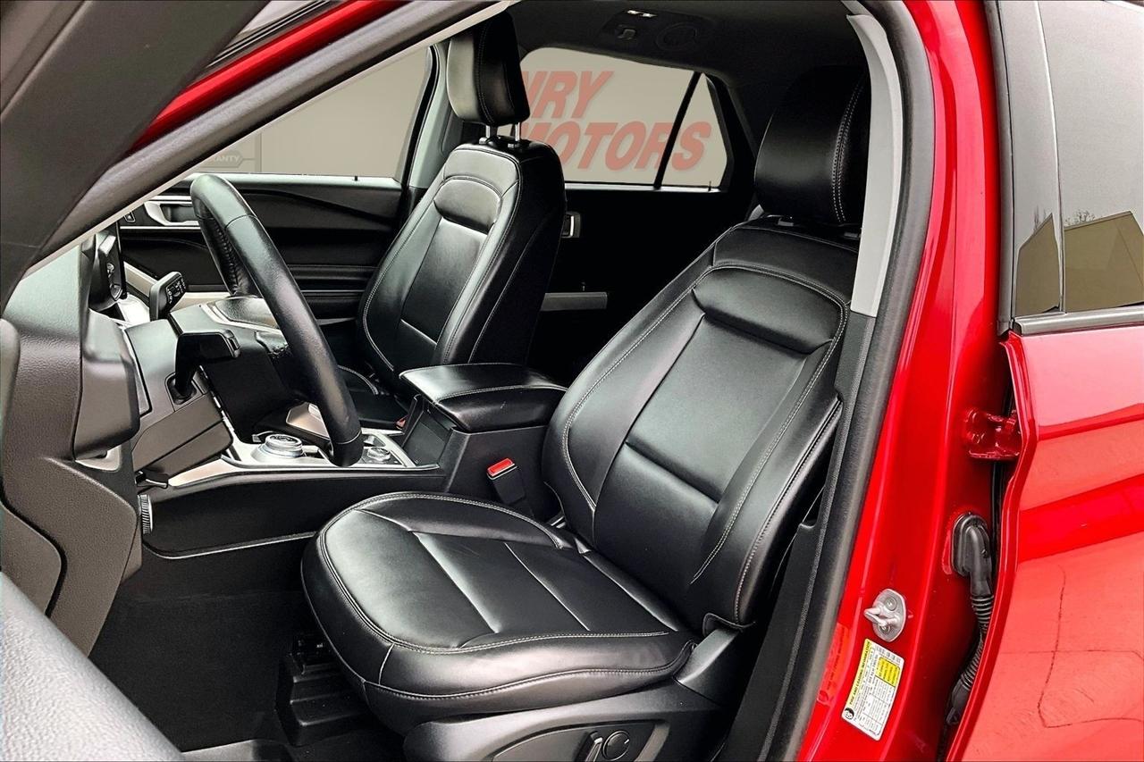 Ford Explorer XLT 4WD 2023