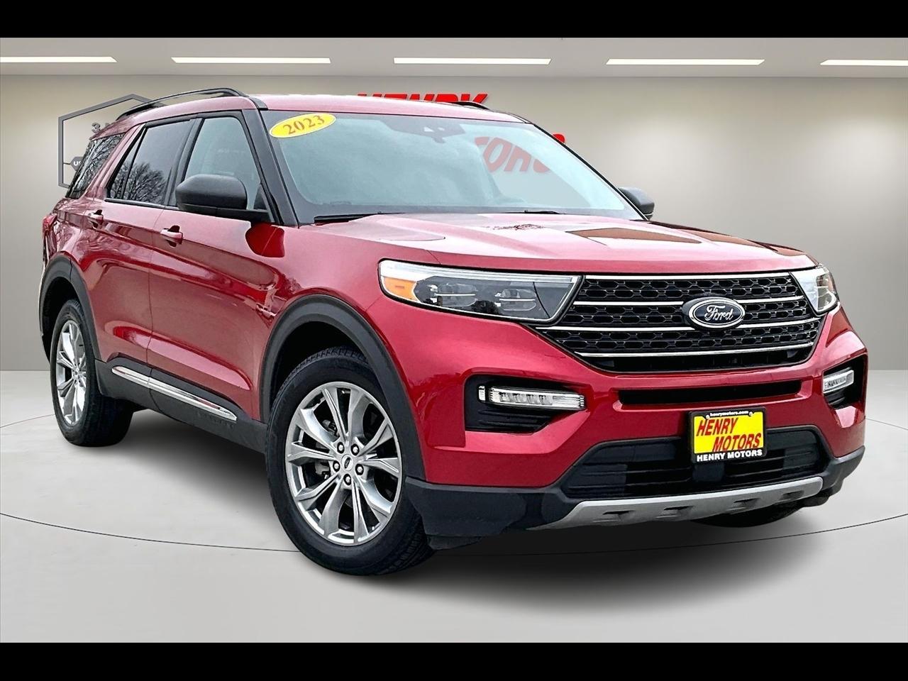 2023 Ford Explorer XLT 4WD