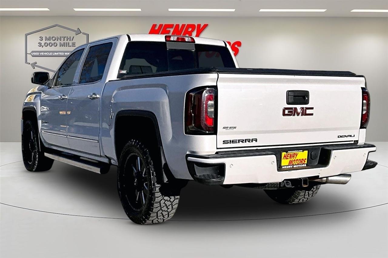 GMC Sierra 1500 4WD Crew Cab 143.5" Denali 2018