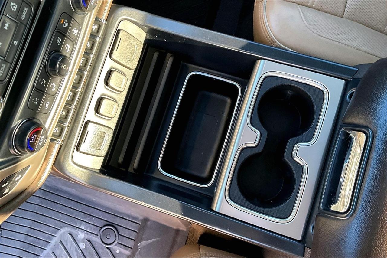 GMC Sierra 1500 4WD Crew Cab 143.5" Denali 2018