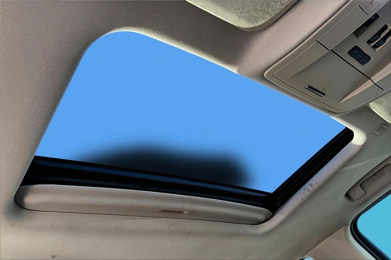 GMC Sierra 1500 4WD Crew Cab 143.5" Denali 2018