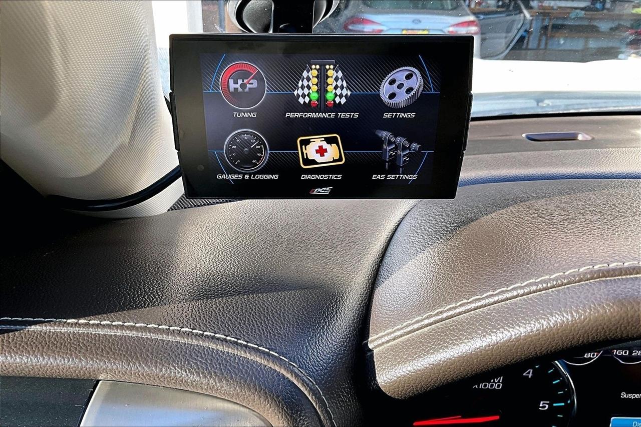 GMC Sierra 1500 4WD Crew Cab 143.5" Denali 2018