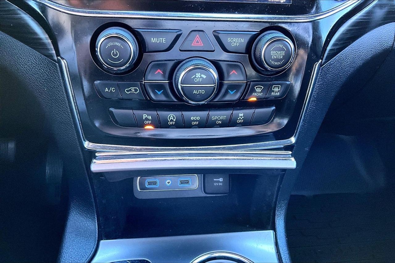 Jeep Grand Cherokee Laredo X 4x4 2021