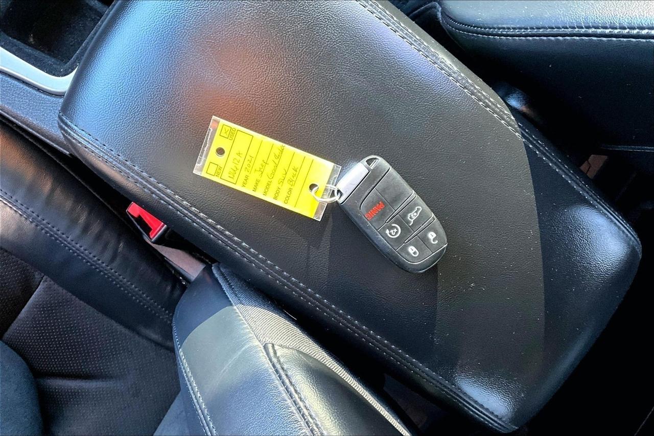 Jeep Grand Cherokee Laredo X 4x4 2021