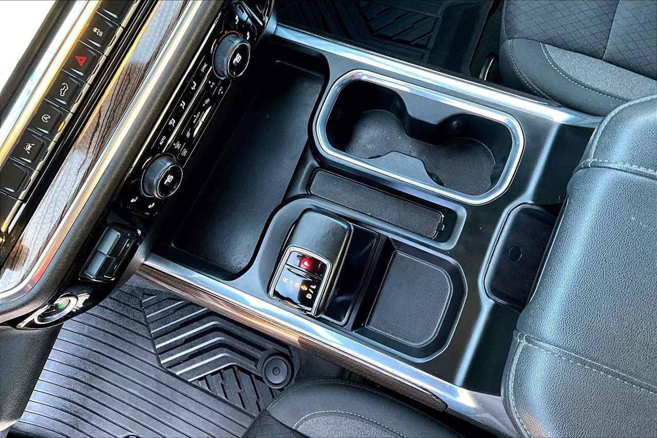 Chevrolet Silverado 1500  2025