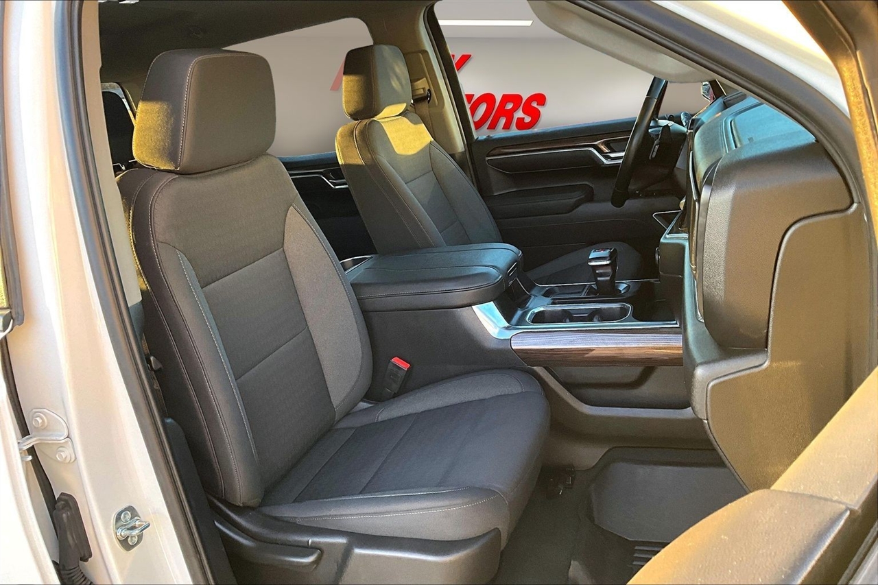 Chevrolet Silverado 1500  2025