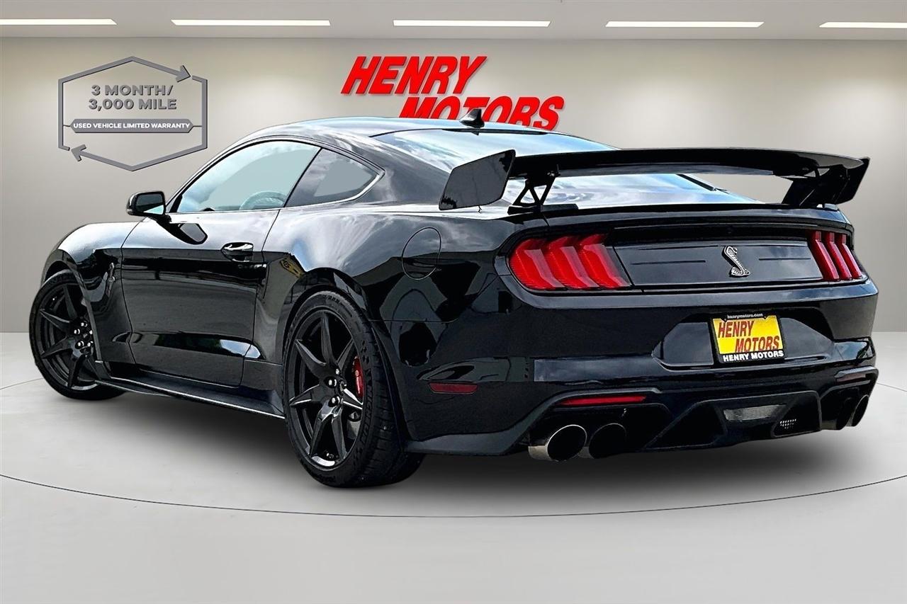 Ford Mustang  2021