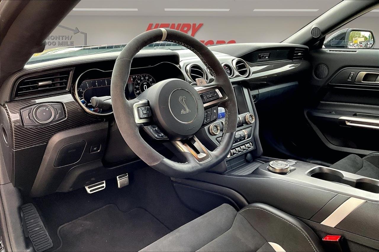 Ford Mustang  2021
