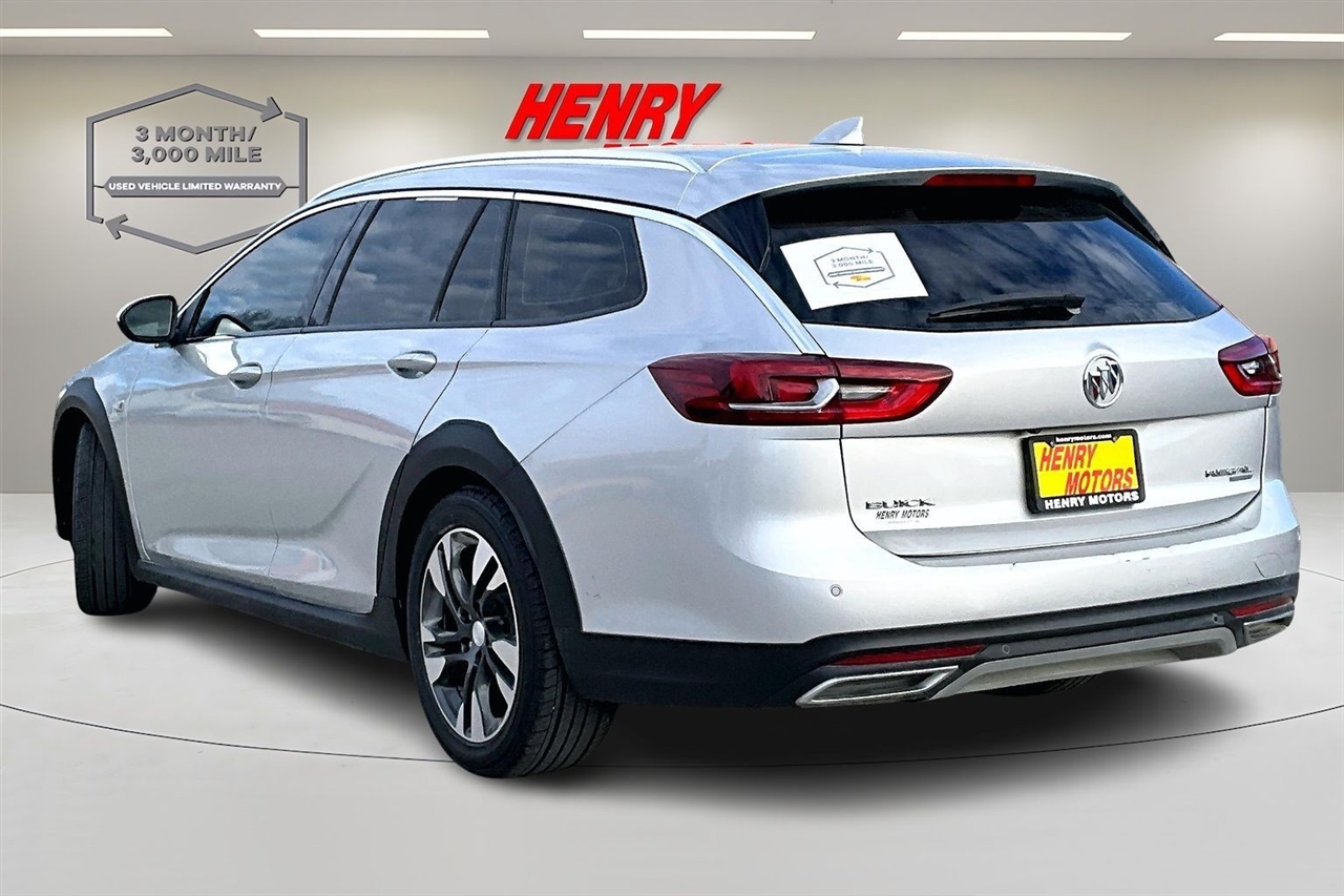 Buick Regal TourX 5dr Wgn Essence AWD 2018